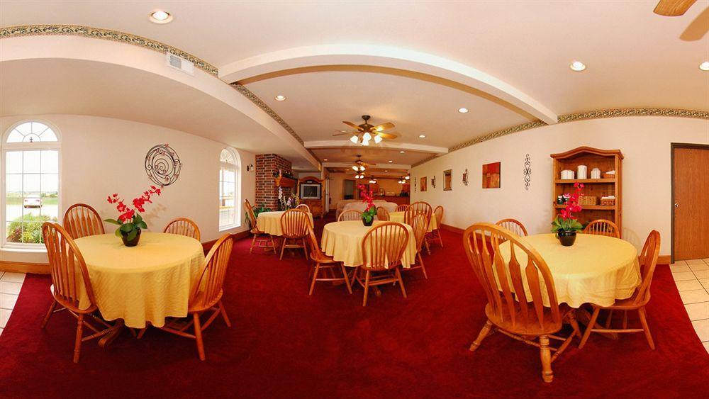 Quality Inn & Suites Chesterfield Village Springfield Dış mekan fotoğraf